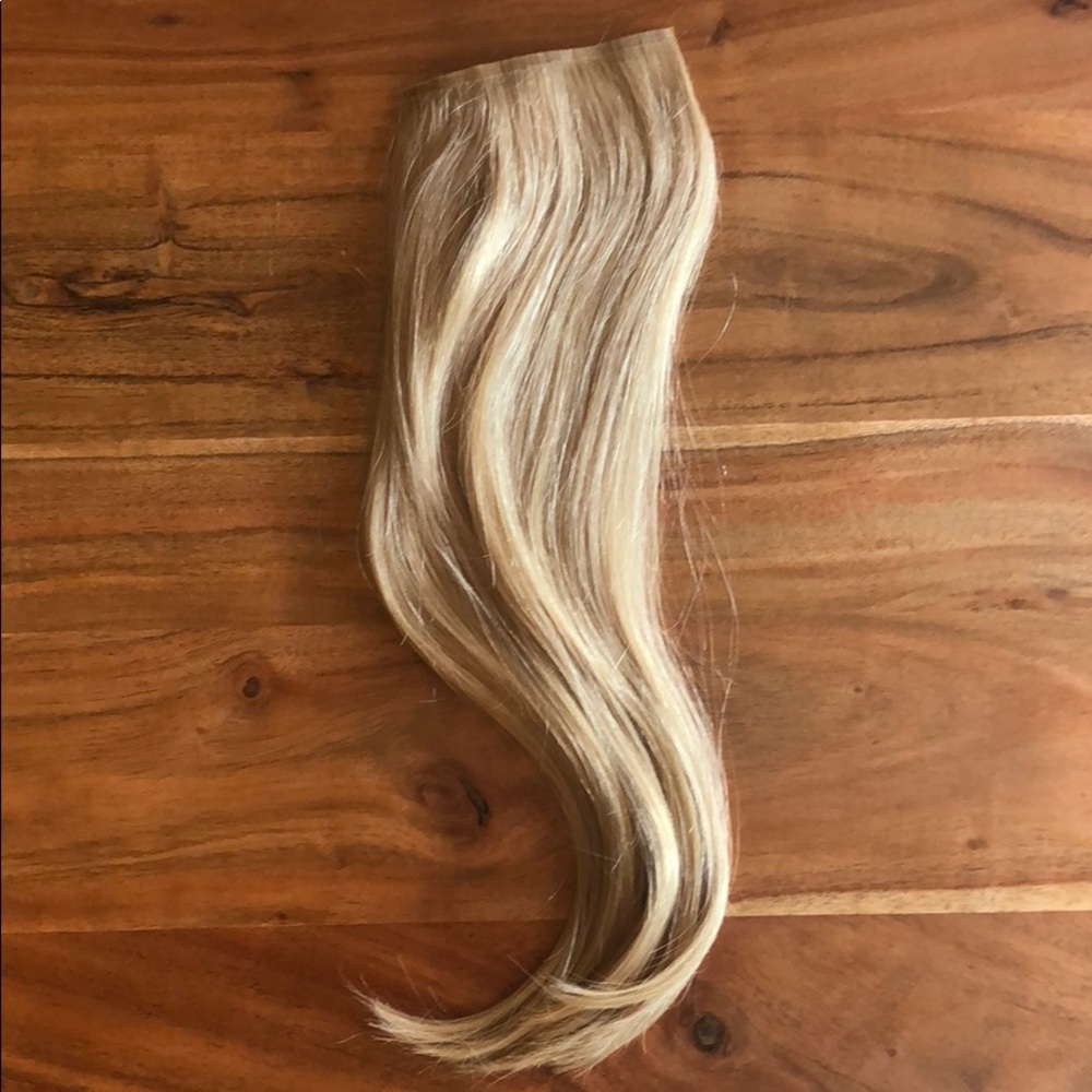 Barefoot Blonde UP Hair Extensions